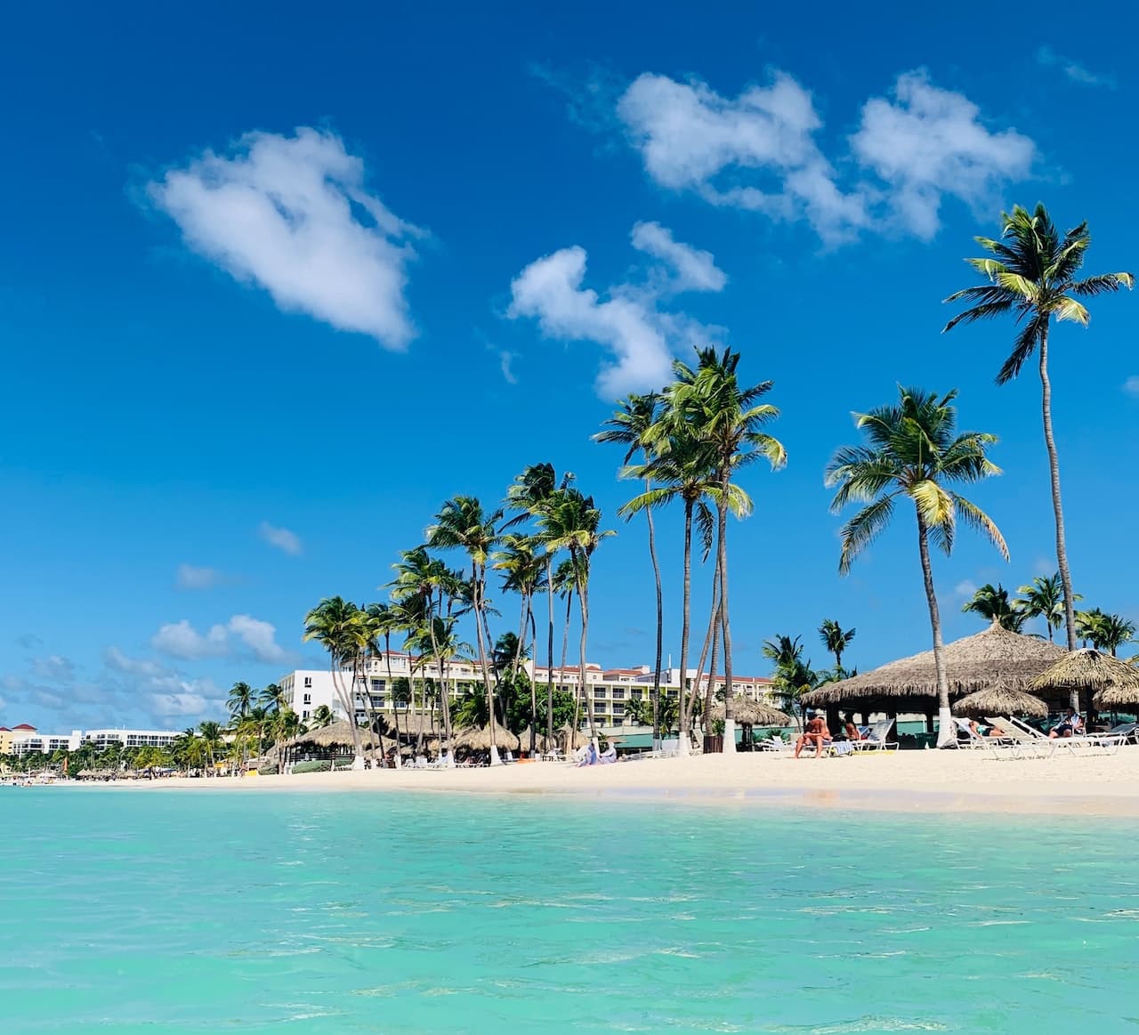Aruba Tourism Statistics October 2026: Visitors, Cruise & the Visitor Economy