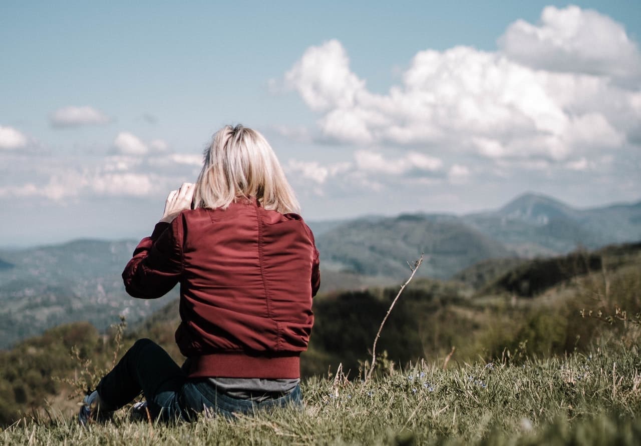 Solo Travel Statistics October 2026: Growth, Demographics & Safety Trends