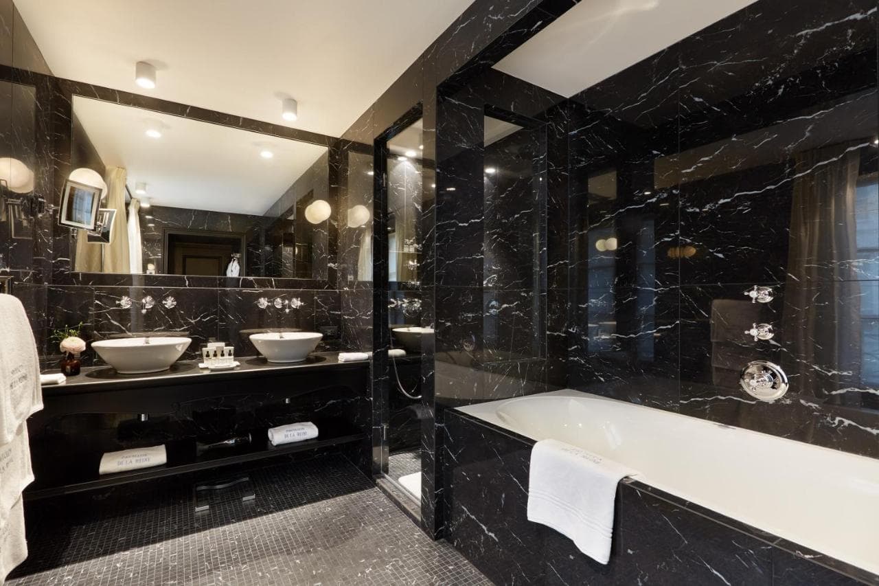 Le Pavillon de la Reine & Spa, Place des Vosges – billede 3