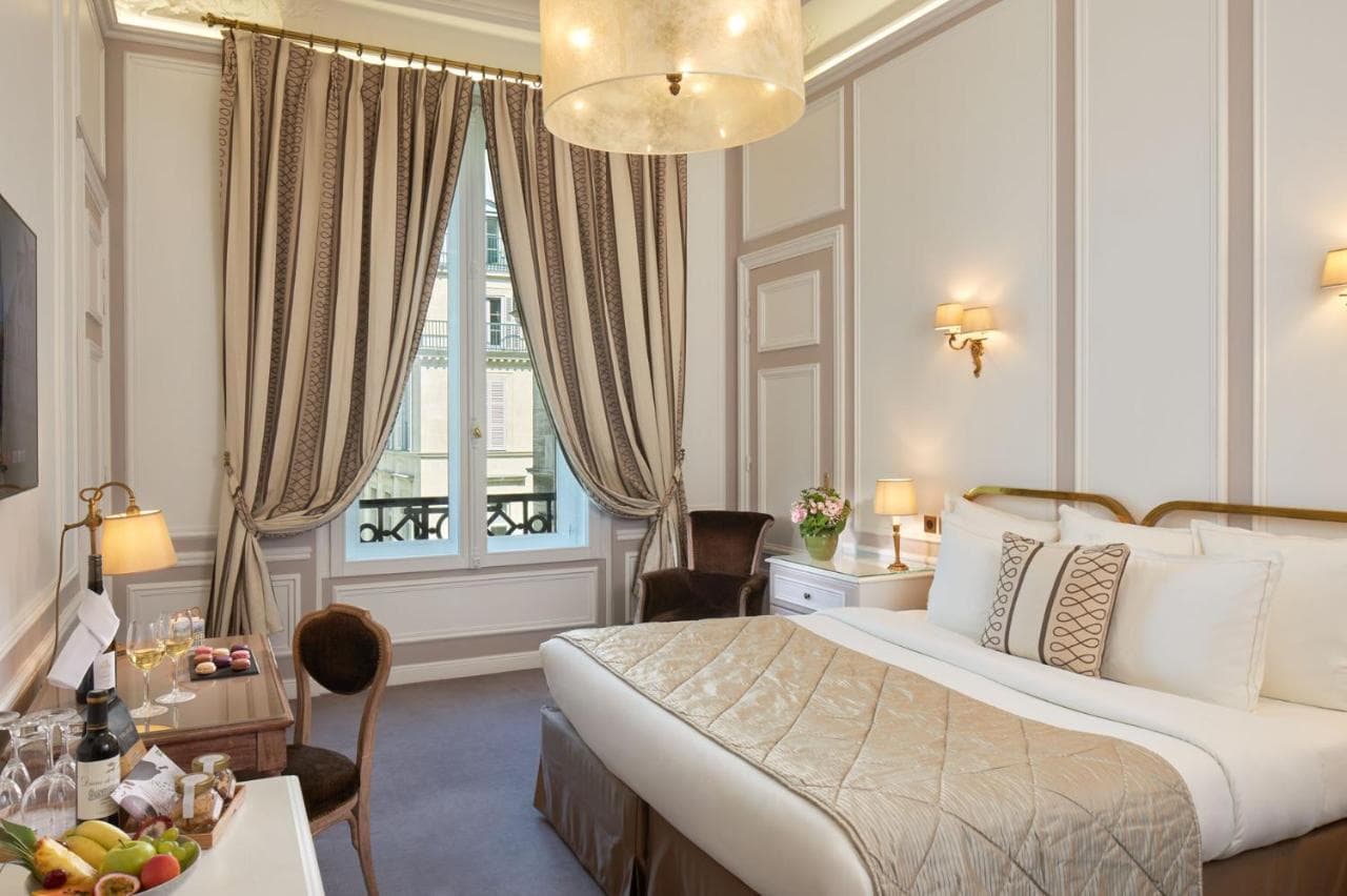 Hôtel Regina Louvre – bilde 2