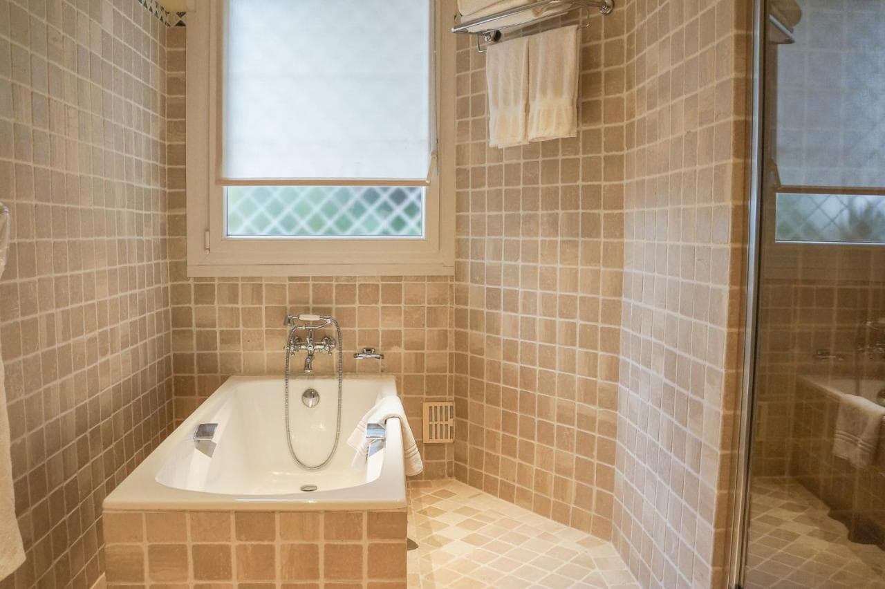 Hôtel La Pérouse Nice Baie des Anges – billede 6