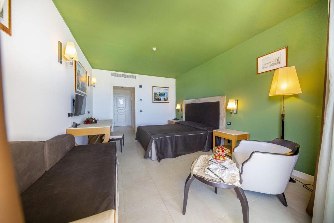 Cefalù Sea Palace – billede 8
