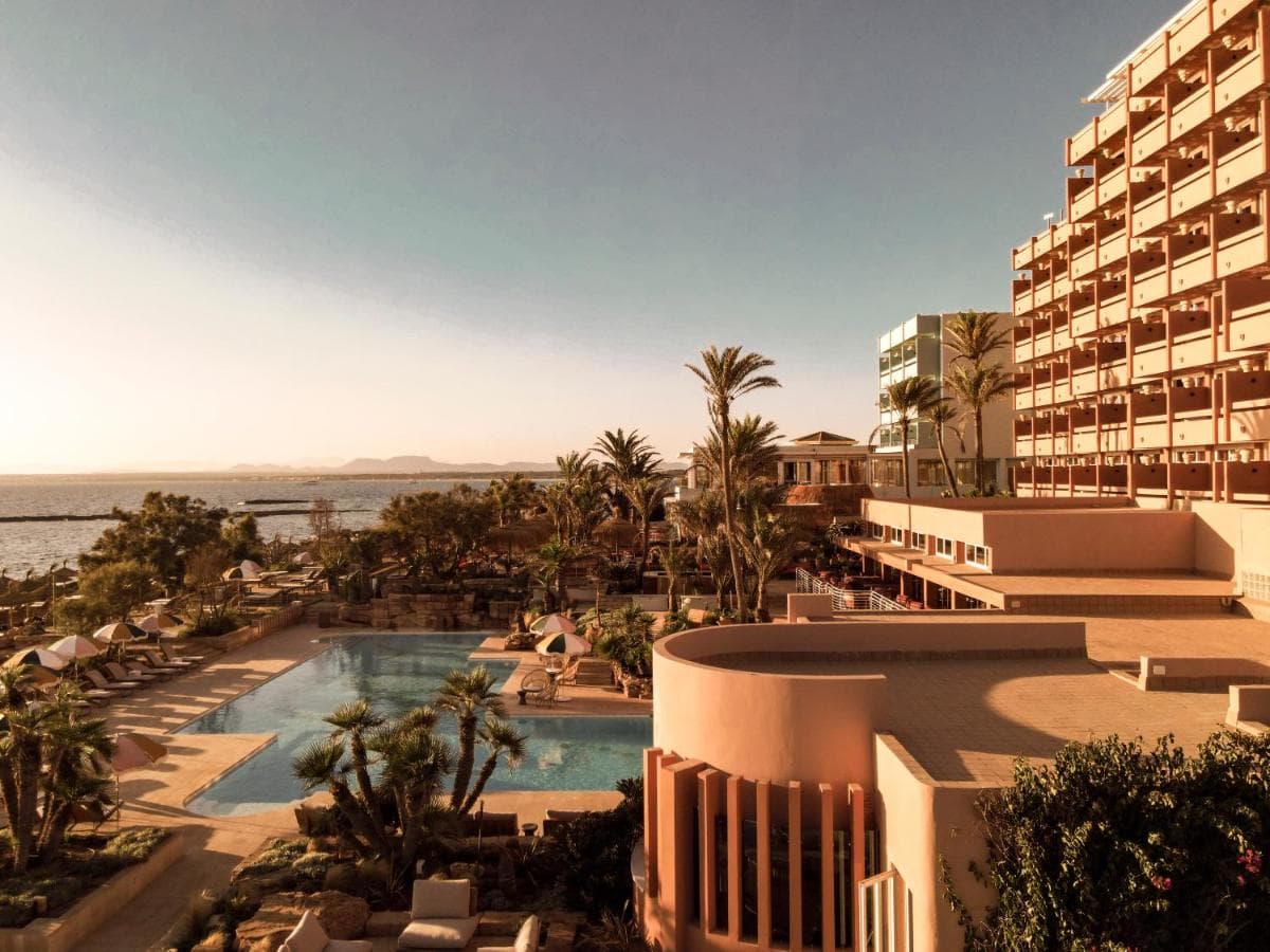 Bikini Island & Mountain Hotel Es Trenc -Kun for voksne-