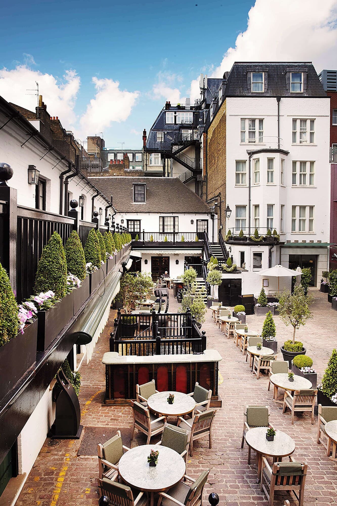 The Stafford London – hovedbillede