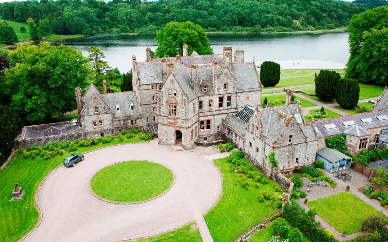 Castle Leslie discount code – get money off your luxury stay