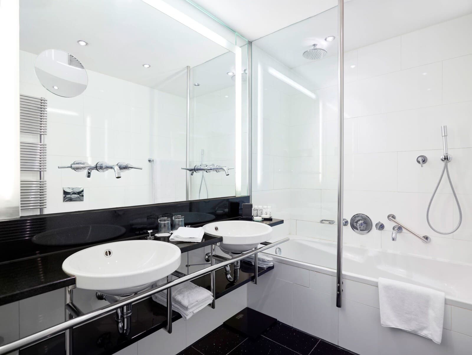 Ambassade Hotel – foto 3
