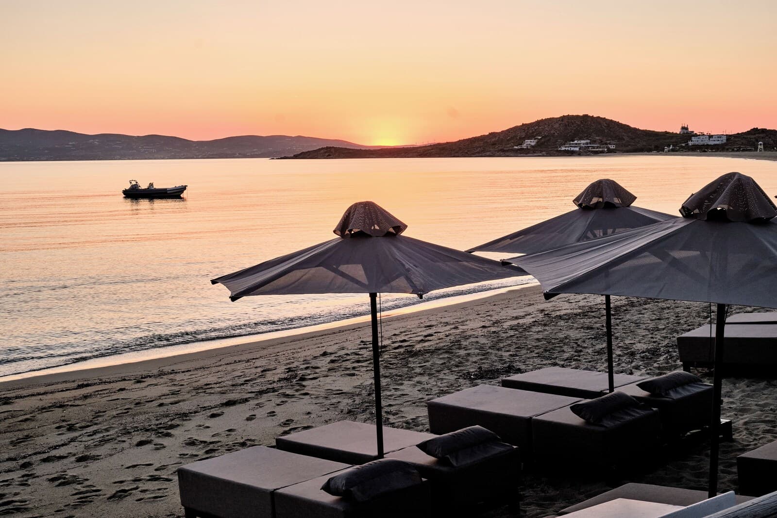 Liana Beach Hotel & Spa