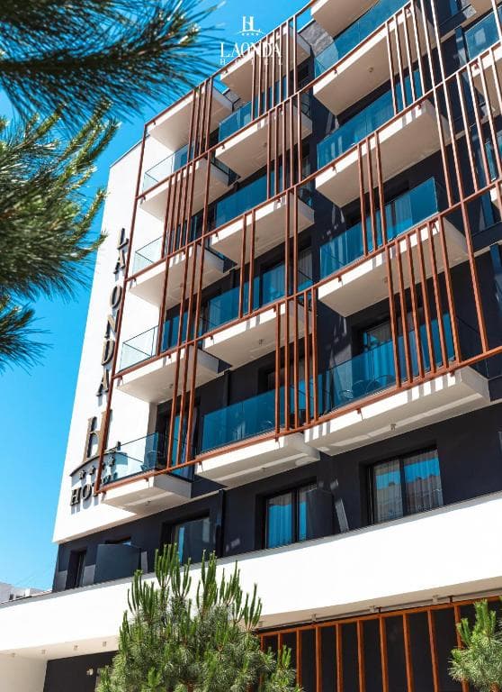 La Onda Hotel Durres